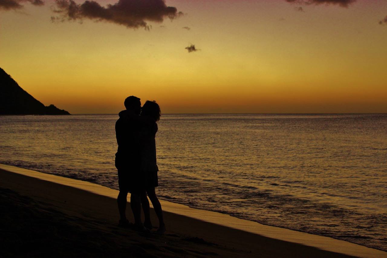 romance holiday sunset free photo