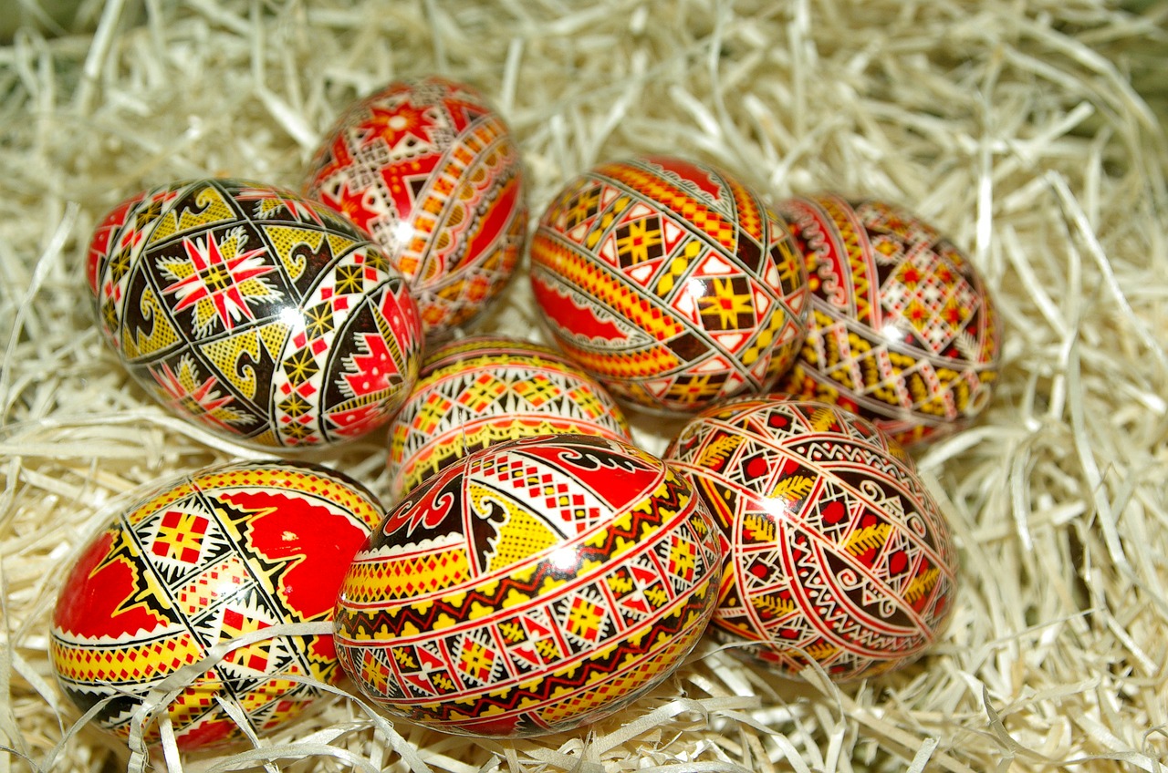 romania easter eggs painted œufs free photo