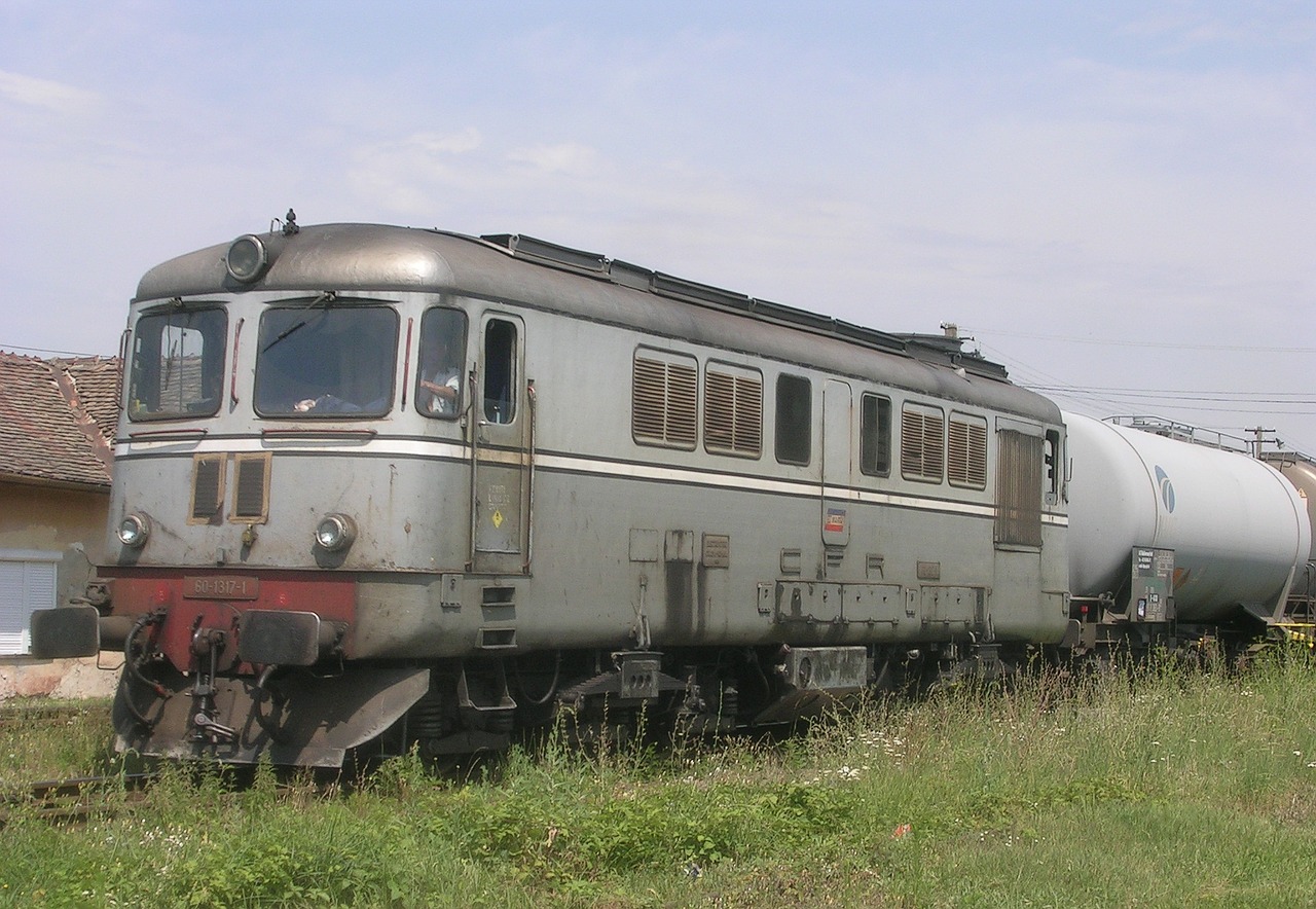 romania train locomotive free photo