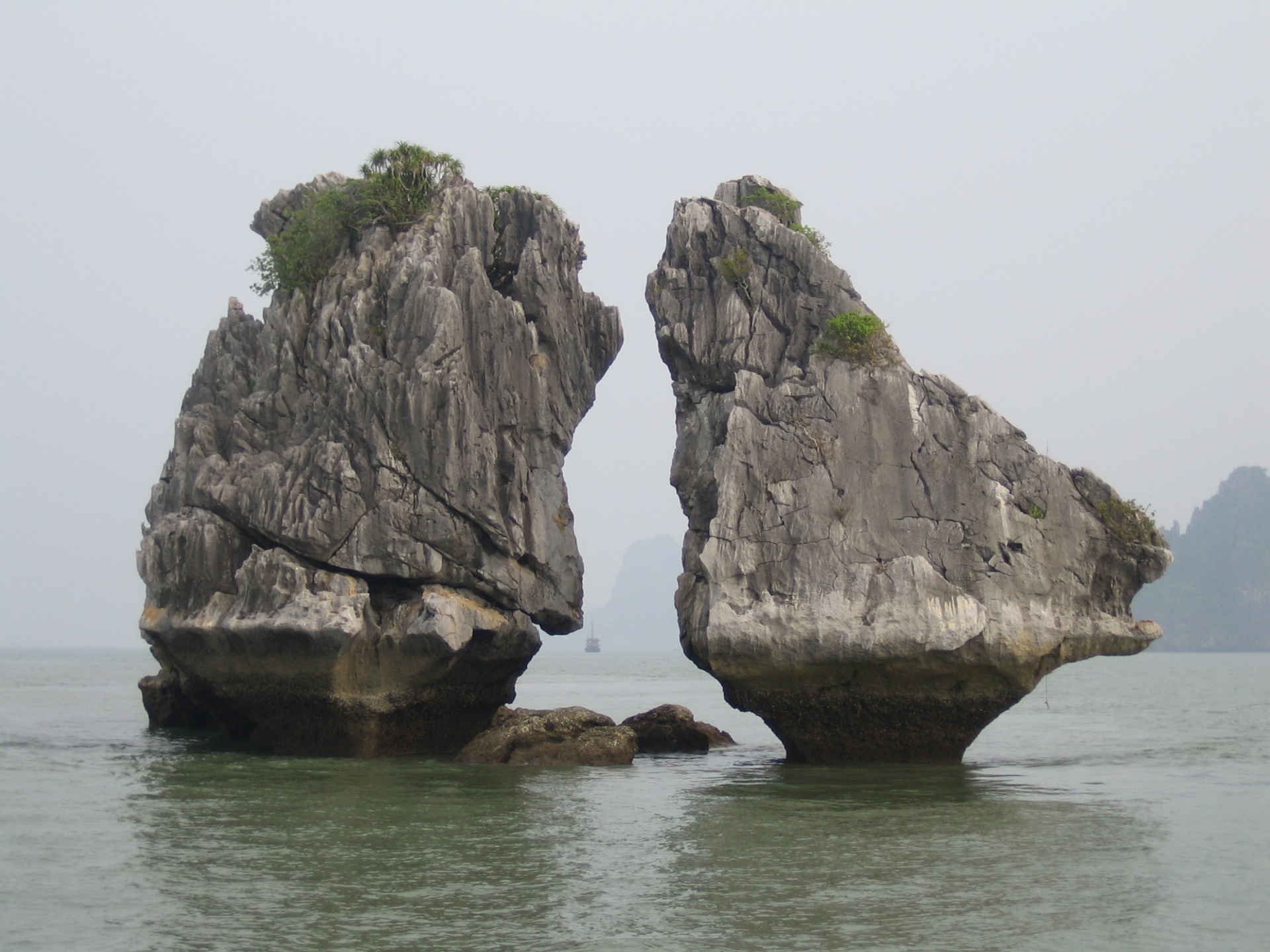 kissing rocks halong bay gulf tonkin free photo