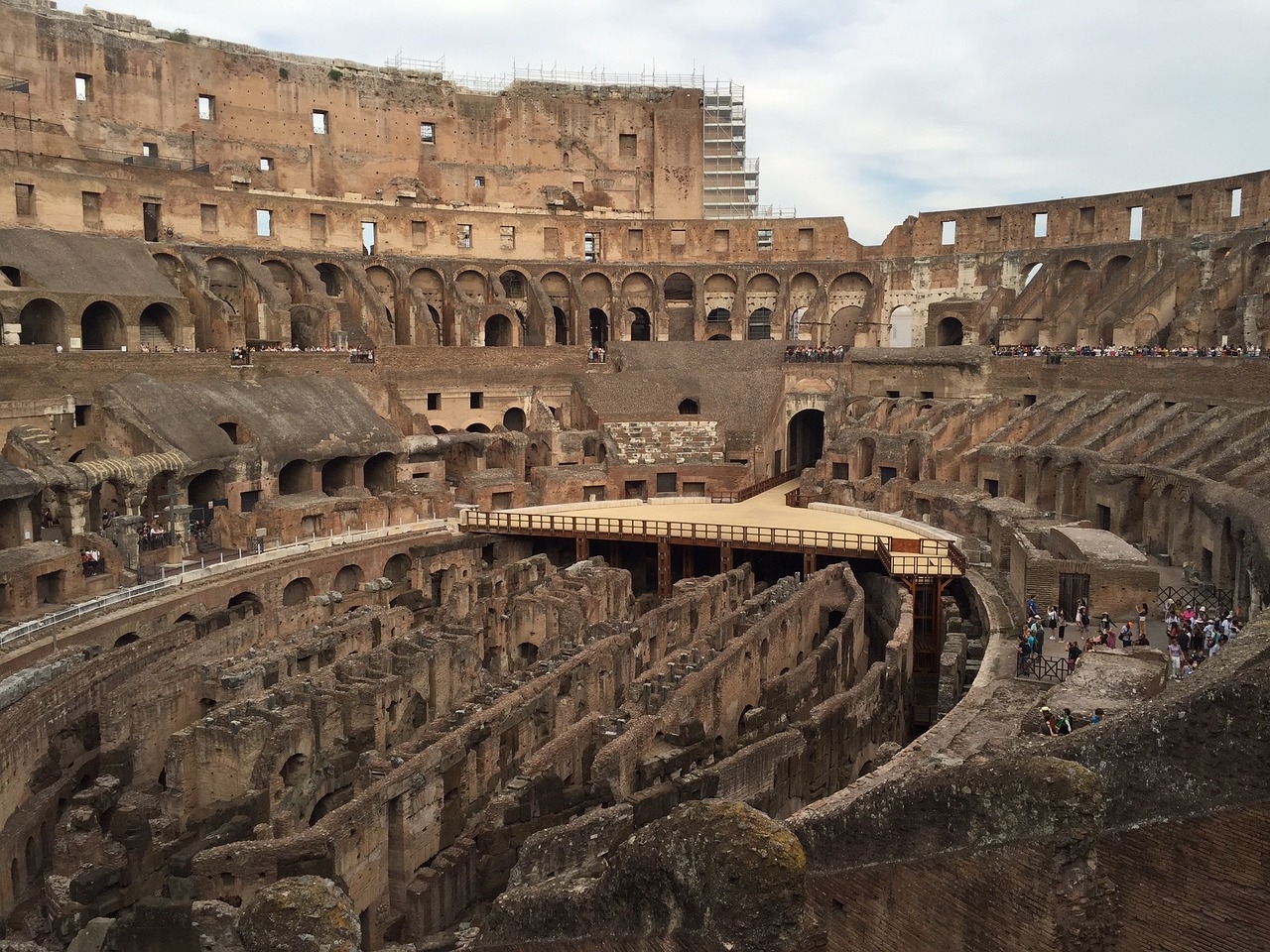 colosseum rome amphitheater free photo