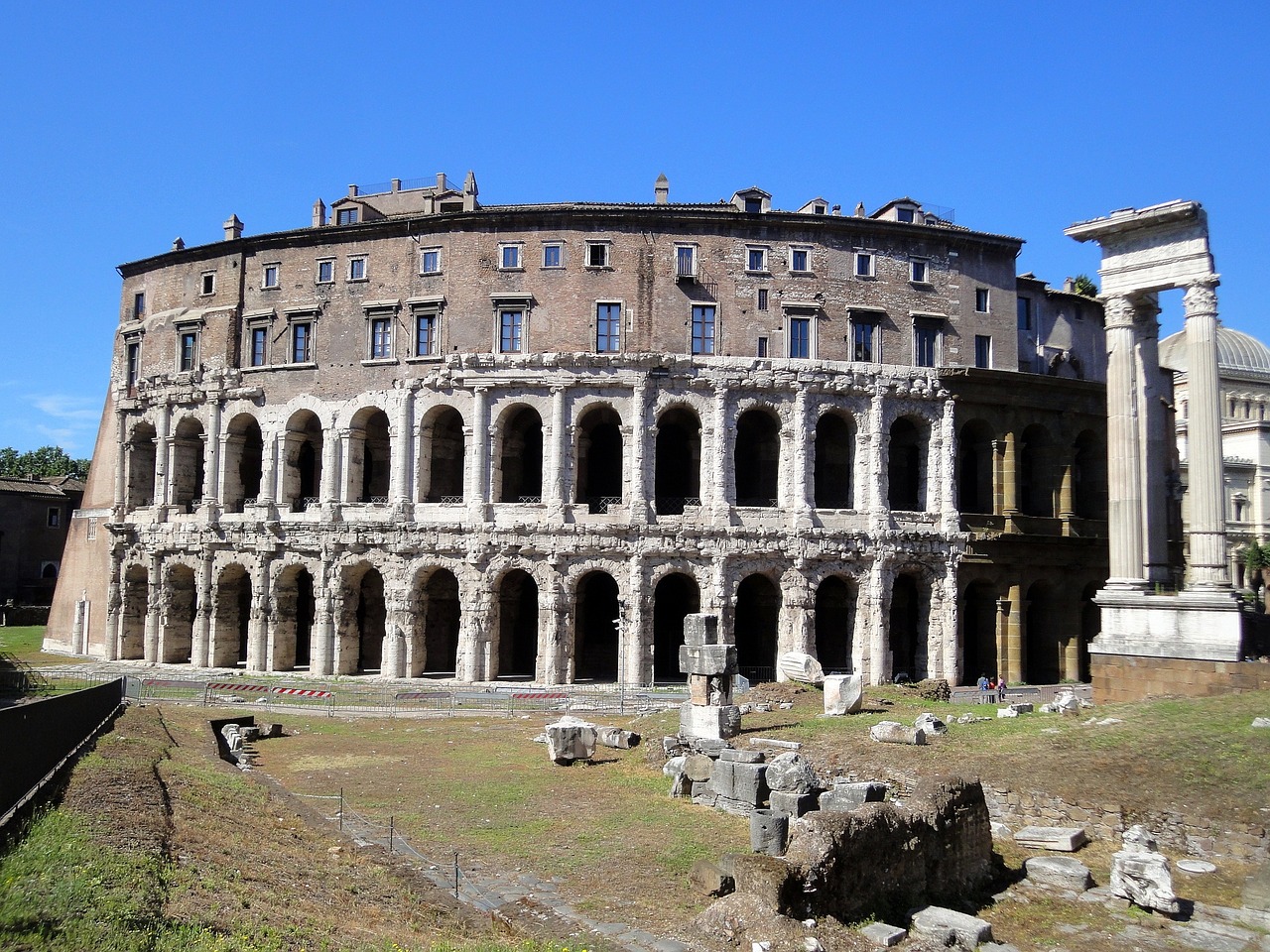 rome colosseum monument free photo