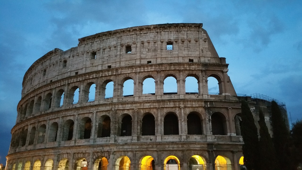 colosseum rome landmark free photo