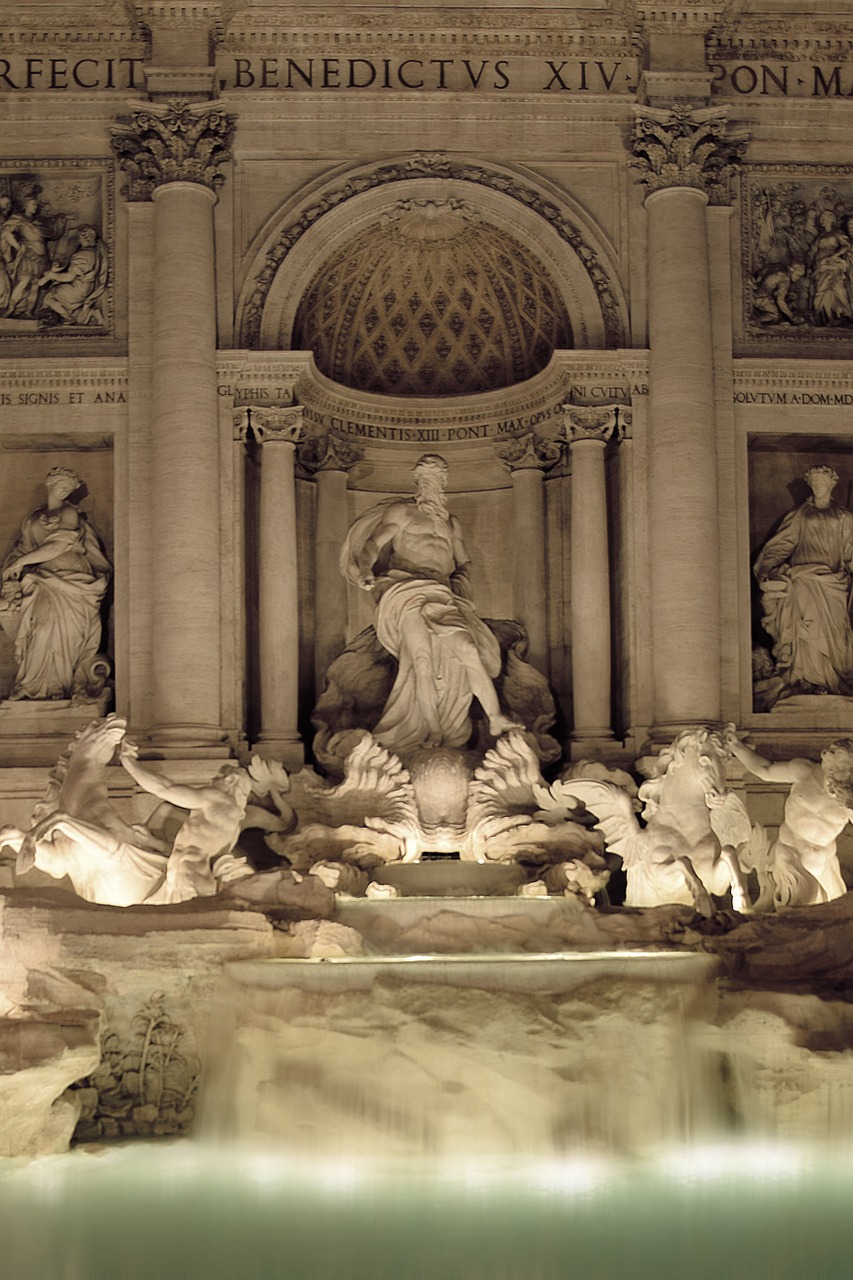 rome fontana di trevi night free photo