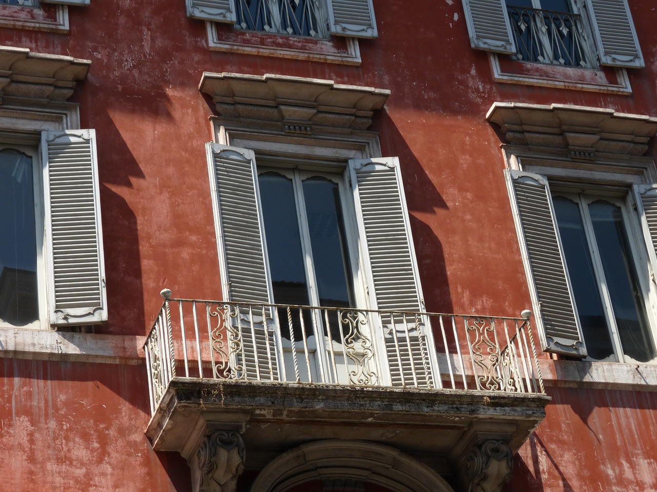 rome windows balcony free photo