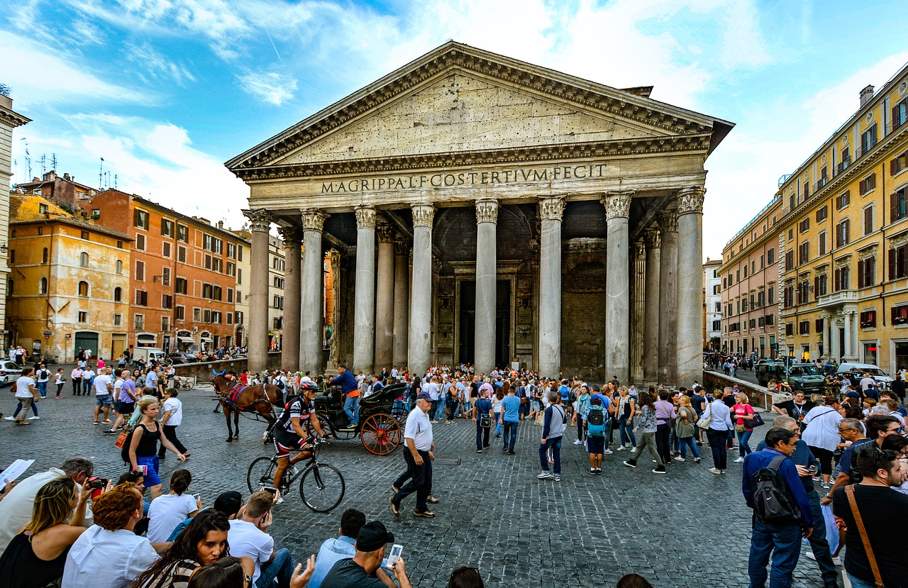 rome pantheon piazza free photo