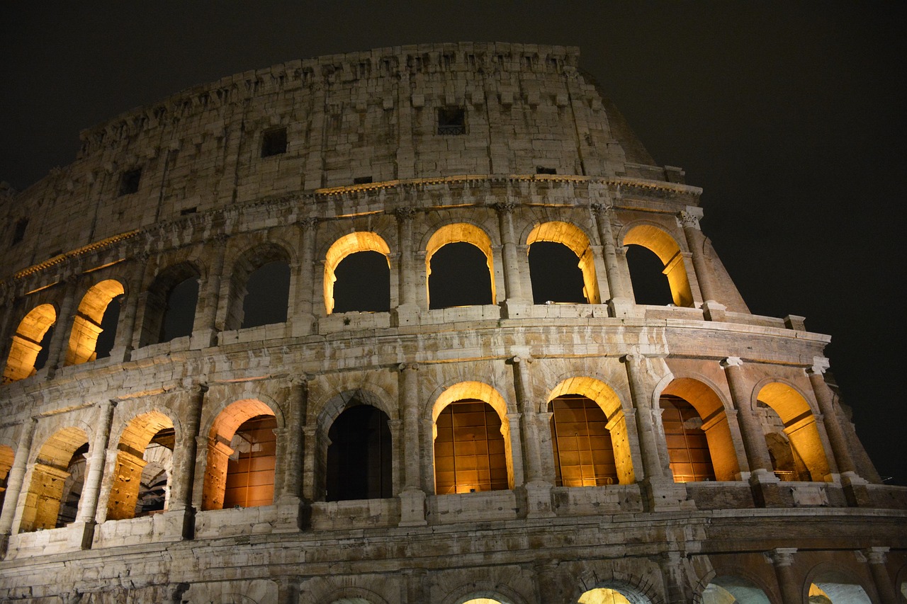 rome kolosseum night free photo