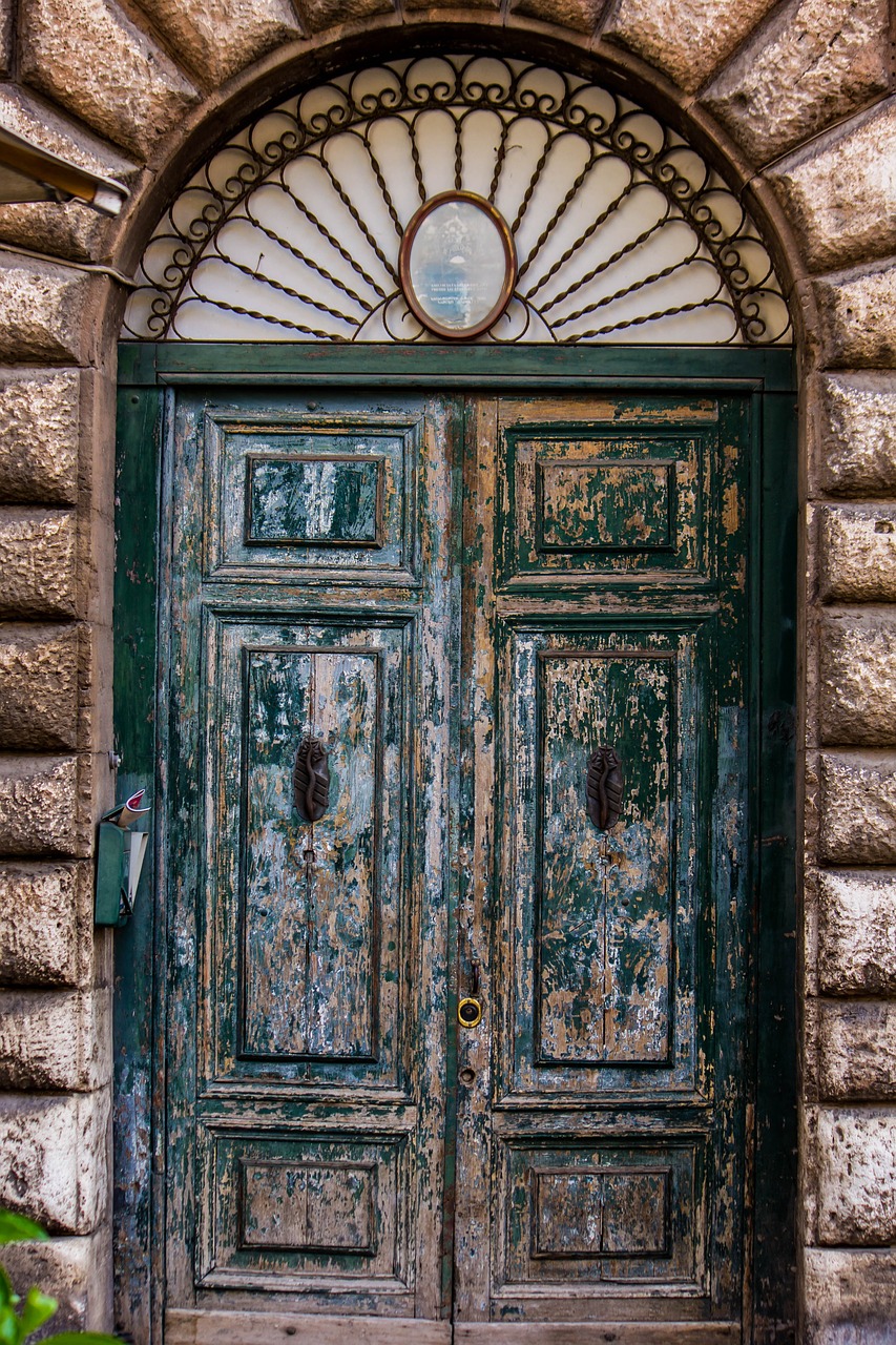 rome italy door street free photo