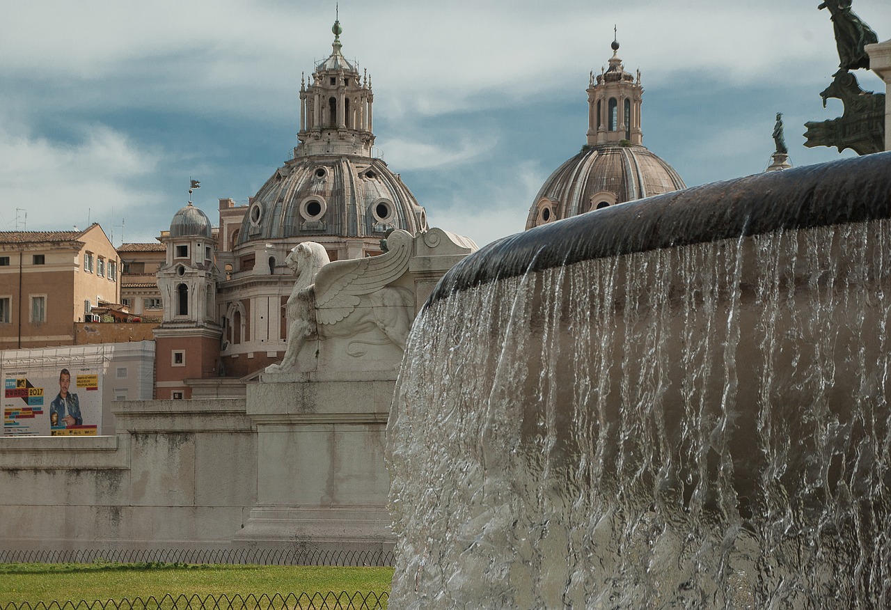 rome fountain place venezzia free photo