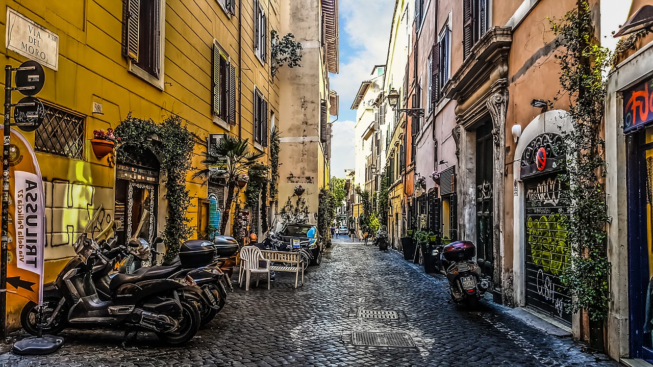 rome trastevere travel free photo