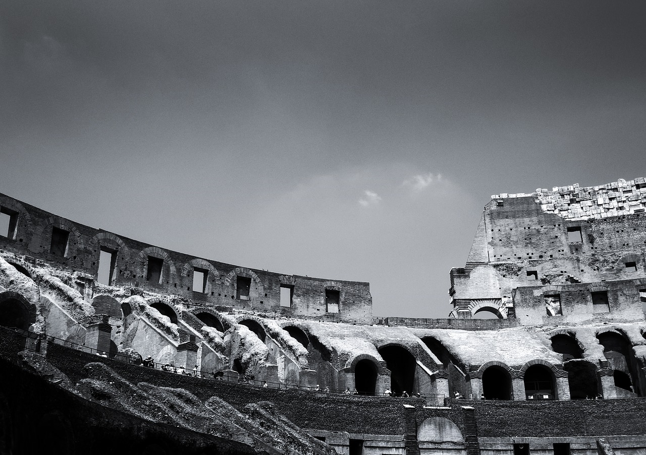 rome  colosseum  italy free photo