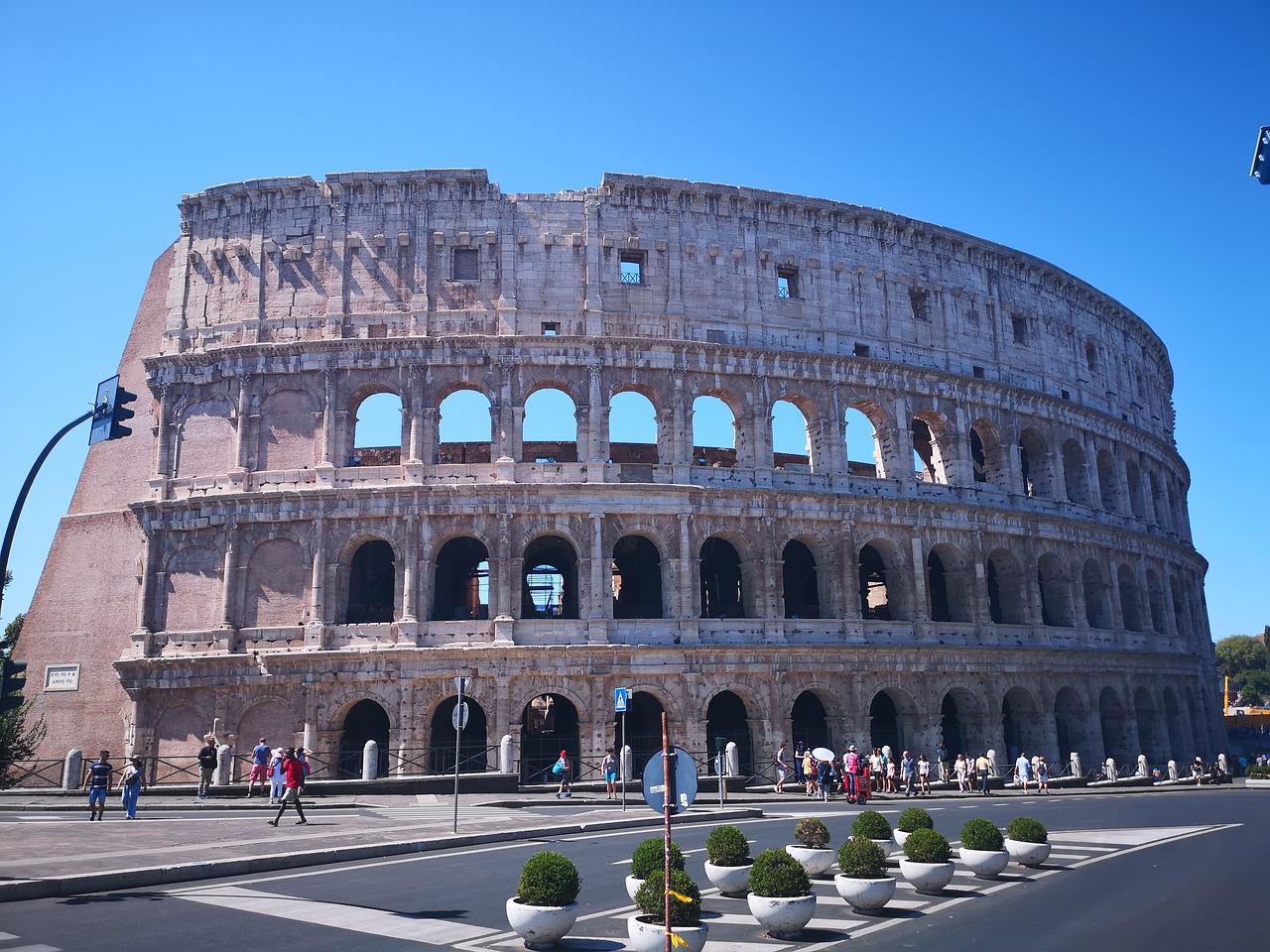 rome  italy  colosseum free photo