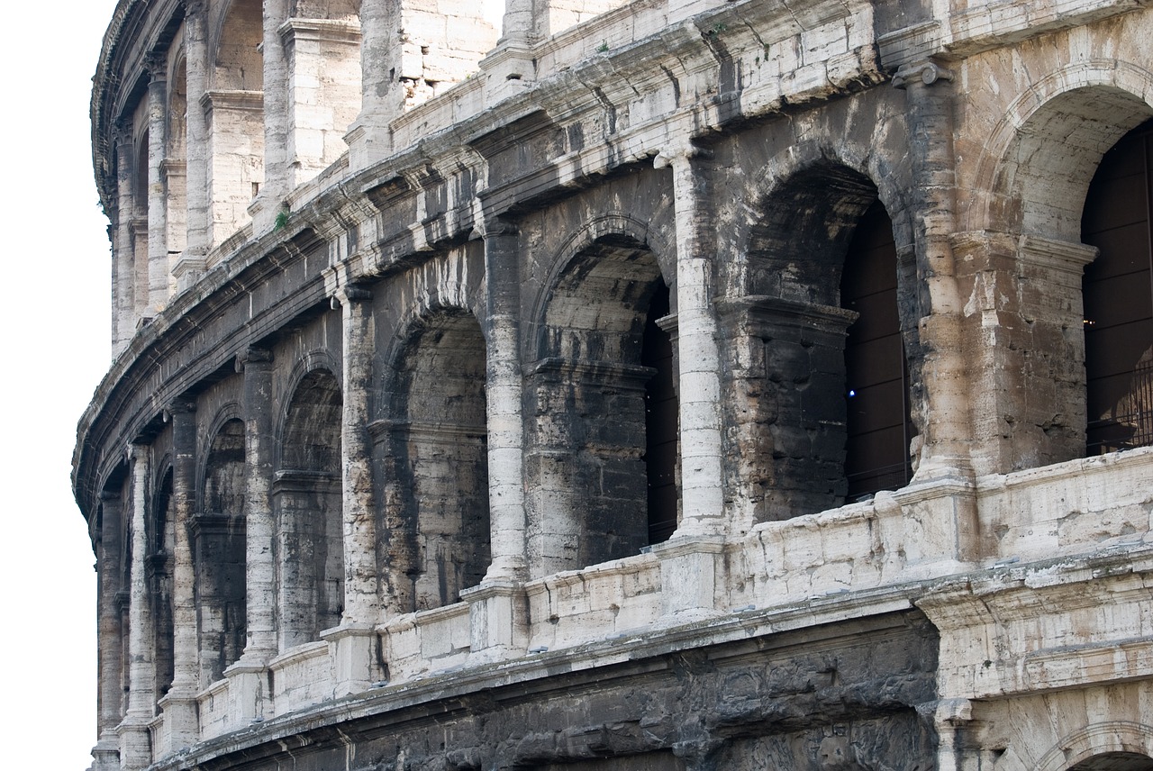 rome  colosseum  italy free photo