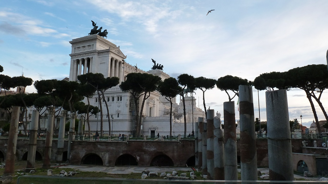 rome architecture pie free photo