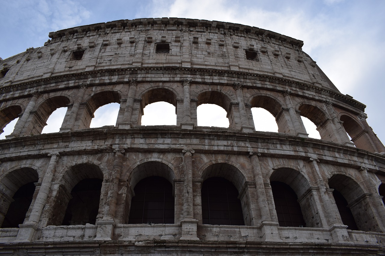 rome  colosseum  italy free photo