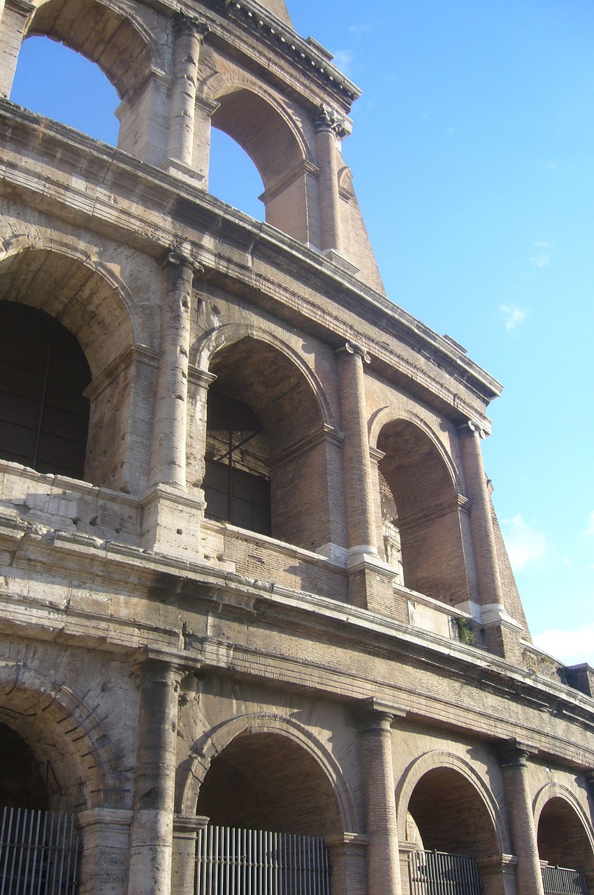 rome colosseum building free photo