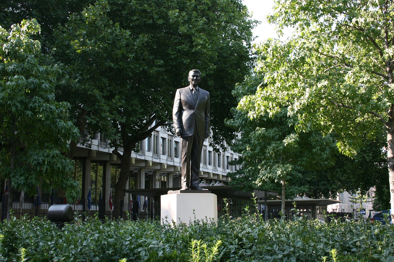 ronald reagan statue grosvenor square free photo