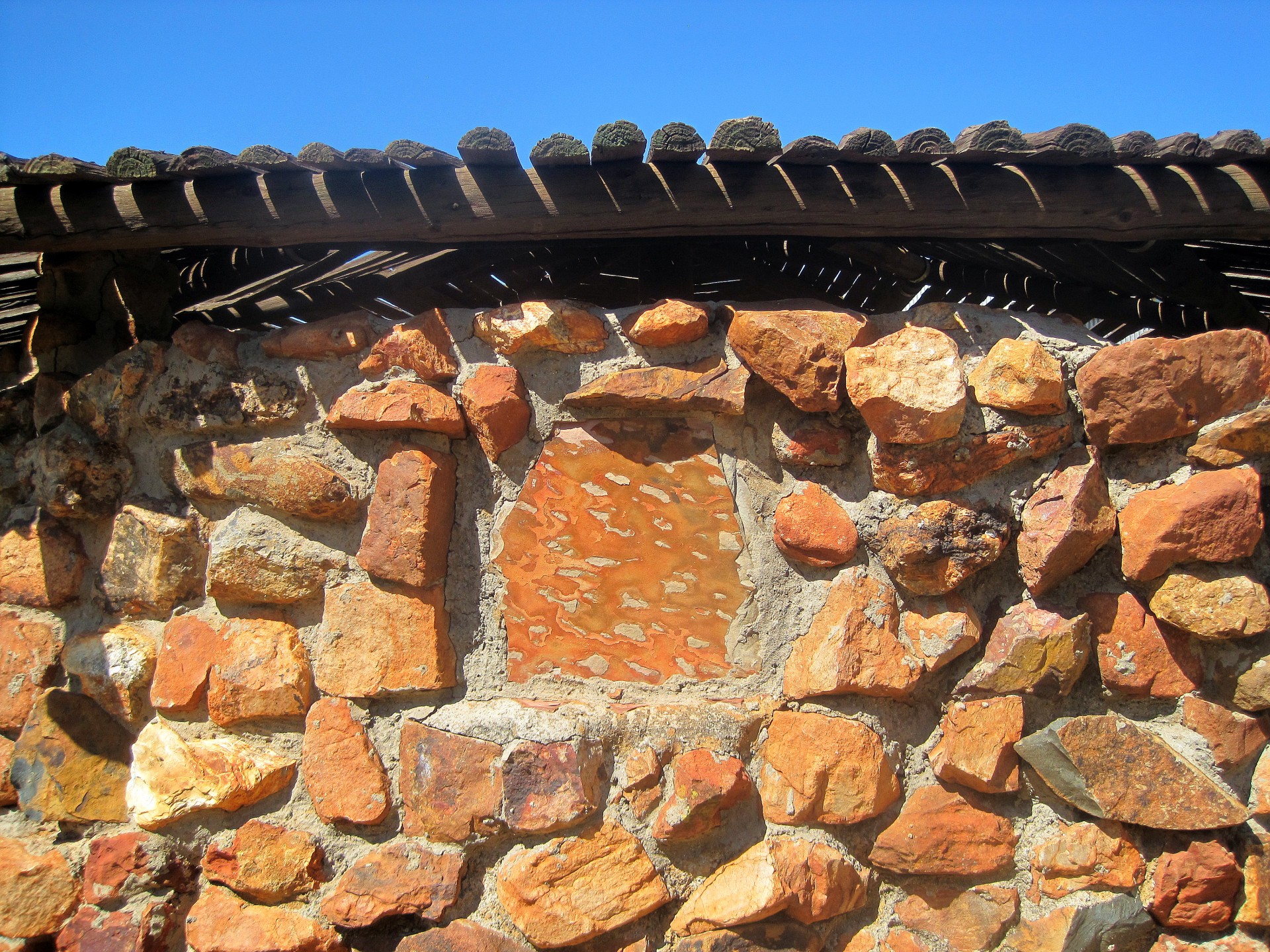 wall stone rocks free photo