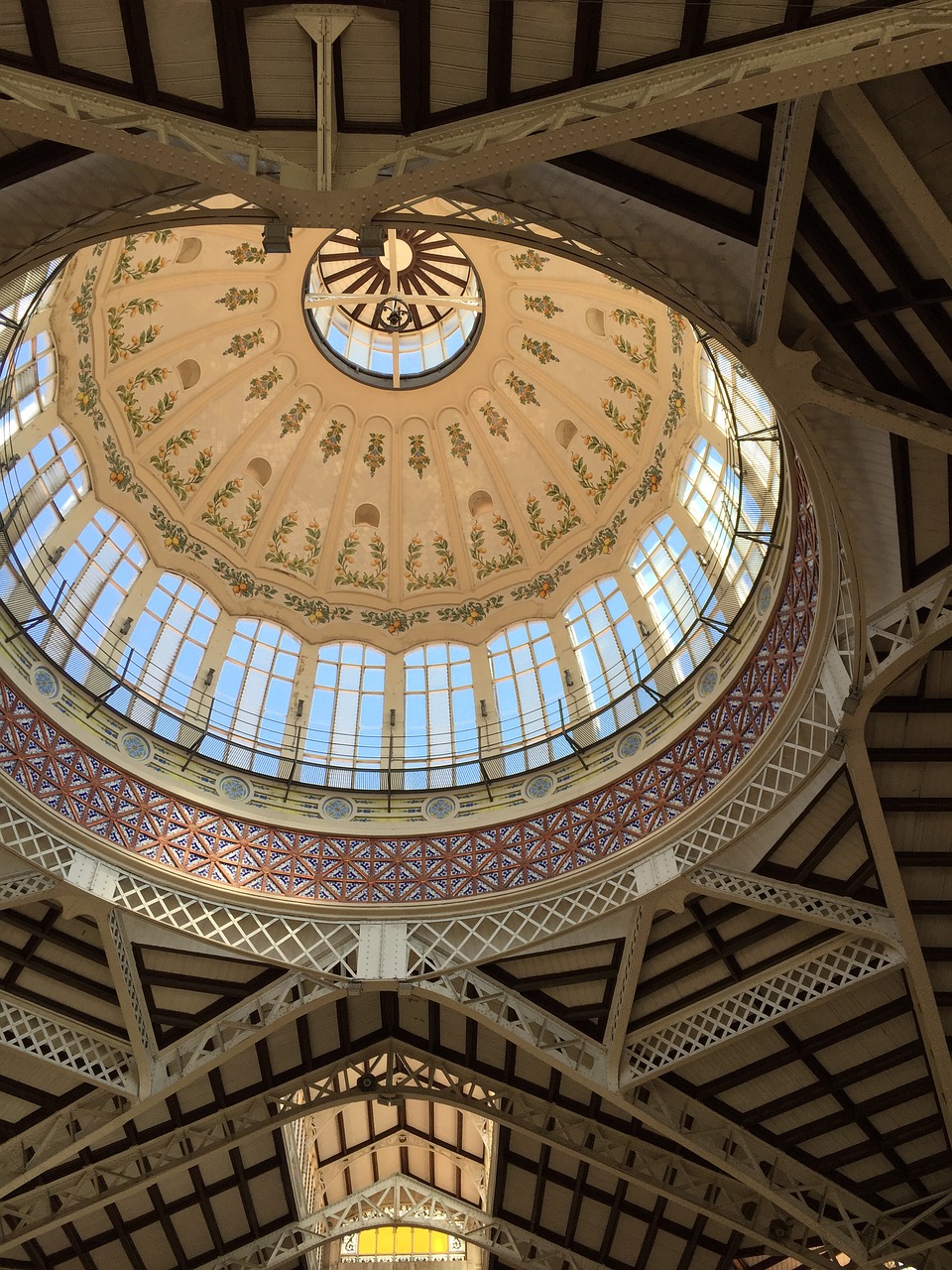 roof architecture valencia free photo