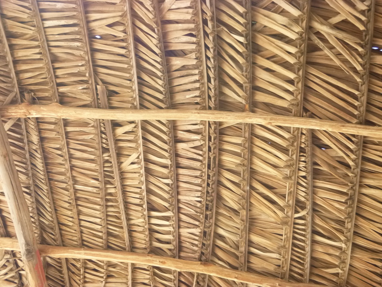 roof braided leaves cabin free photo