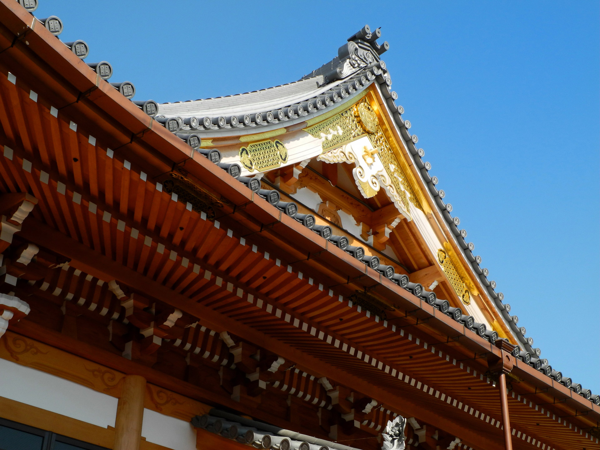 roof japan gold free photo