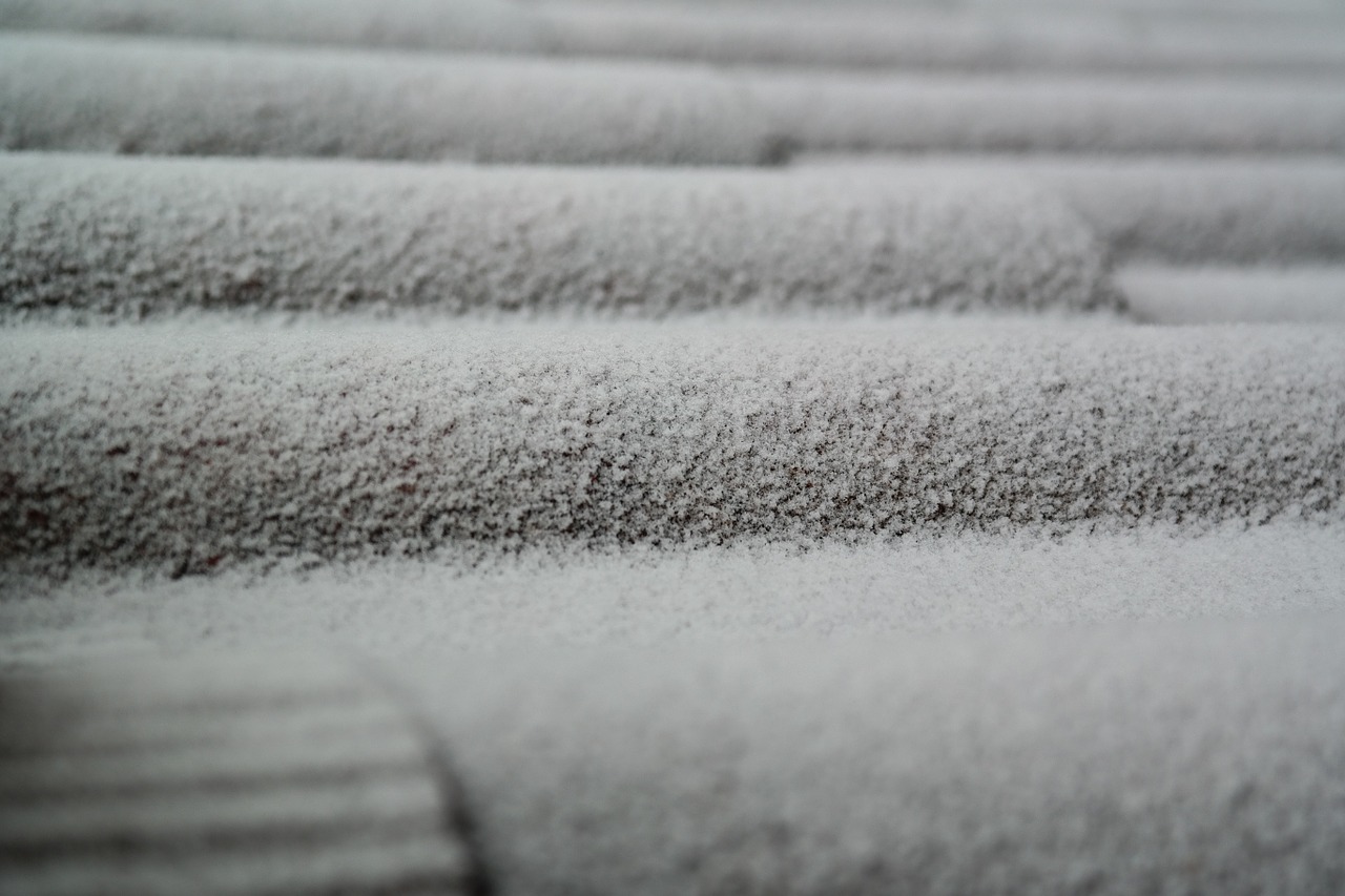 roofing hoarfrost white free photo