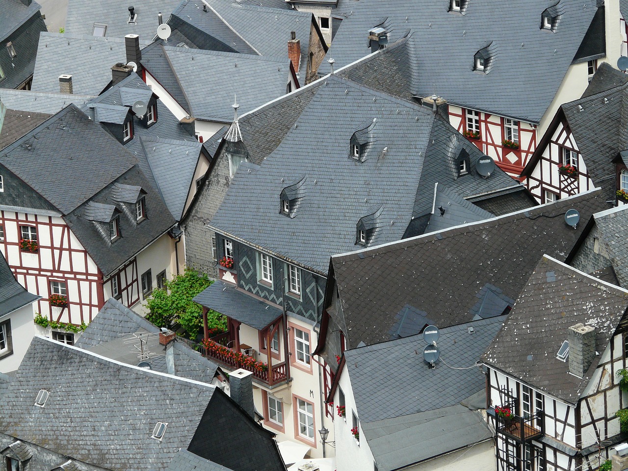 roofs schieferdaecher fachwerkhäuser free photo