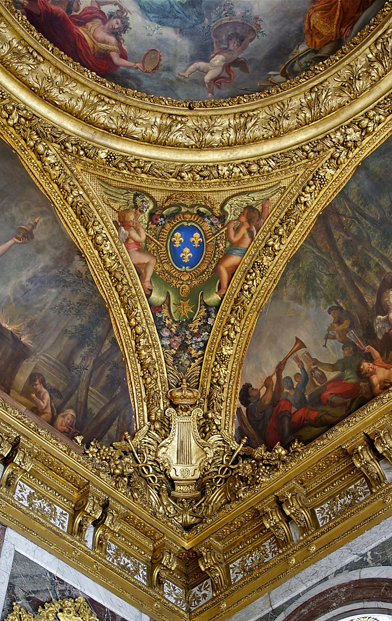 room of the peace versailles castle free photo