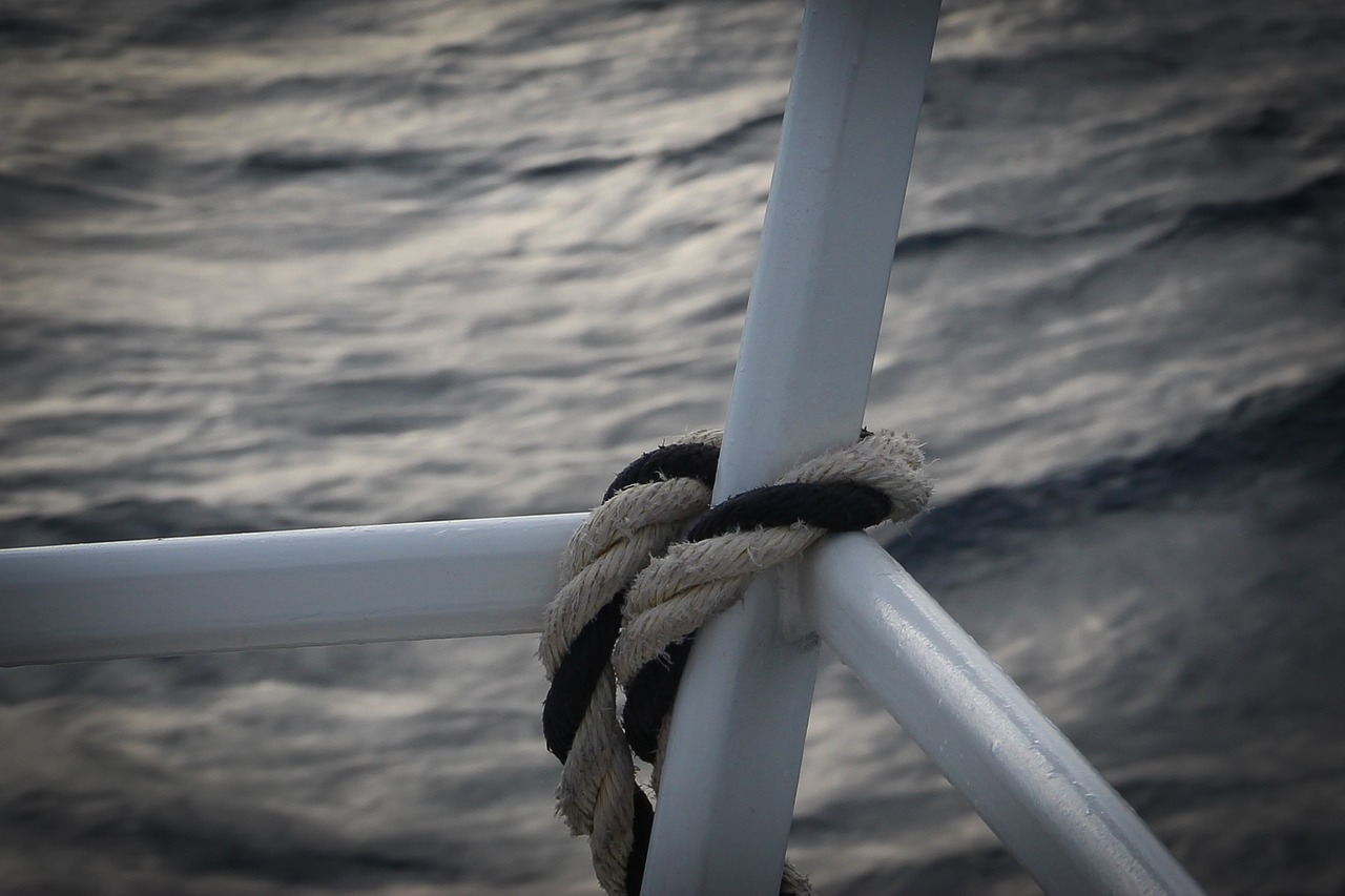 rope boat sea free photo