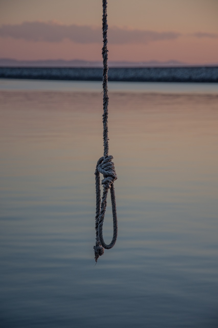 rope sea hang free photo