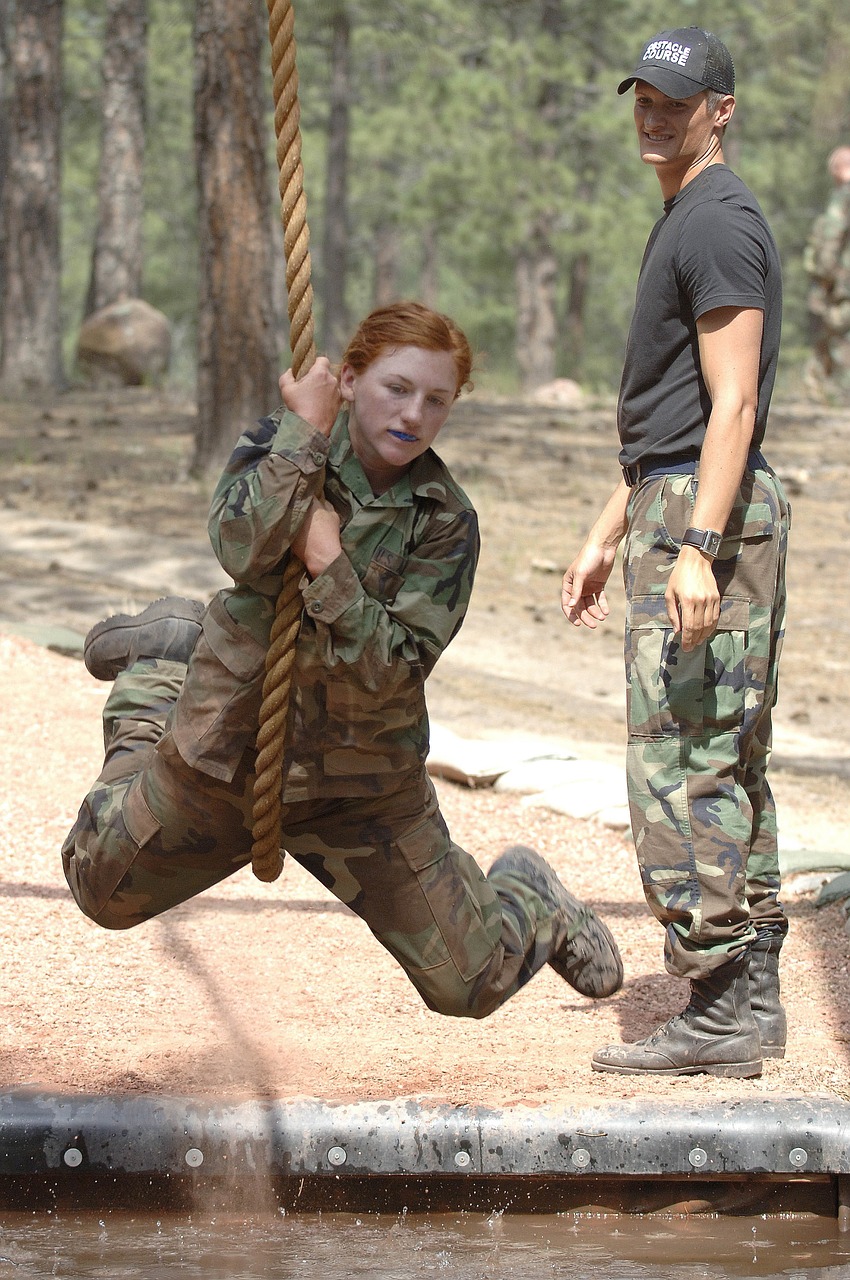rope soldier swing free photo