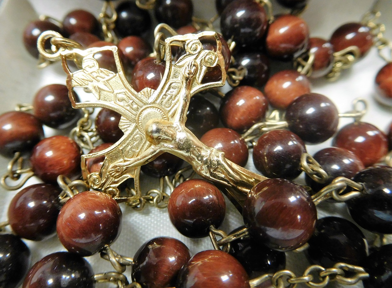 rosary cross prayer free photo