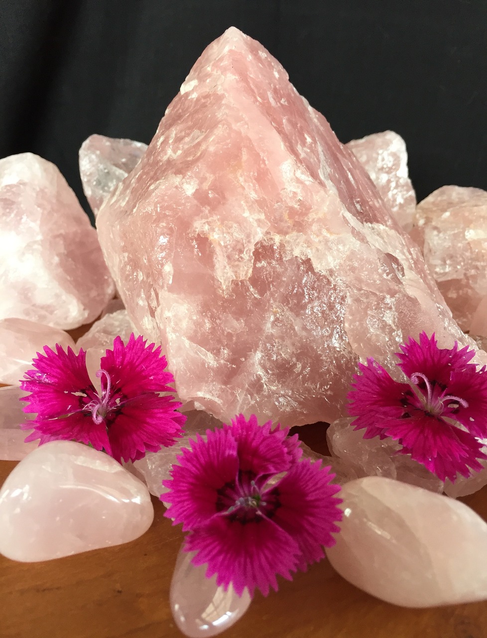 rose quartz healing gemstone free photo