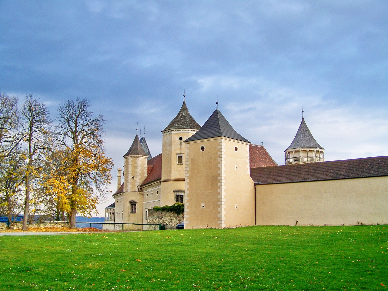 rosenburg medieval castle austria free photo