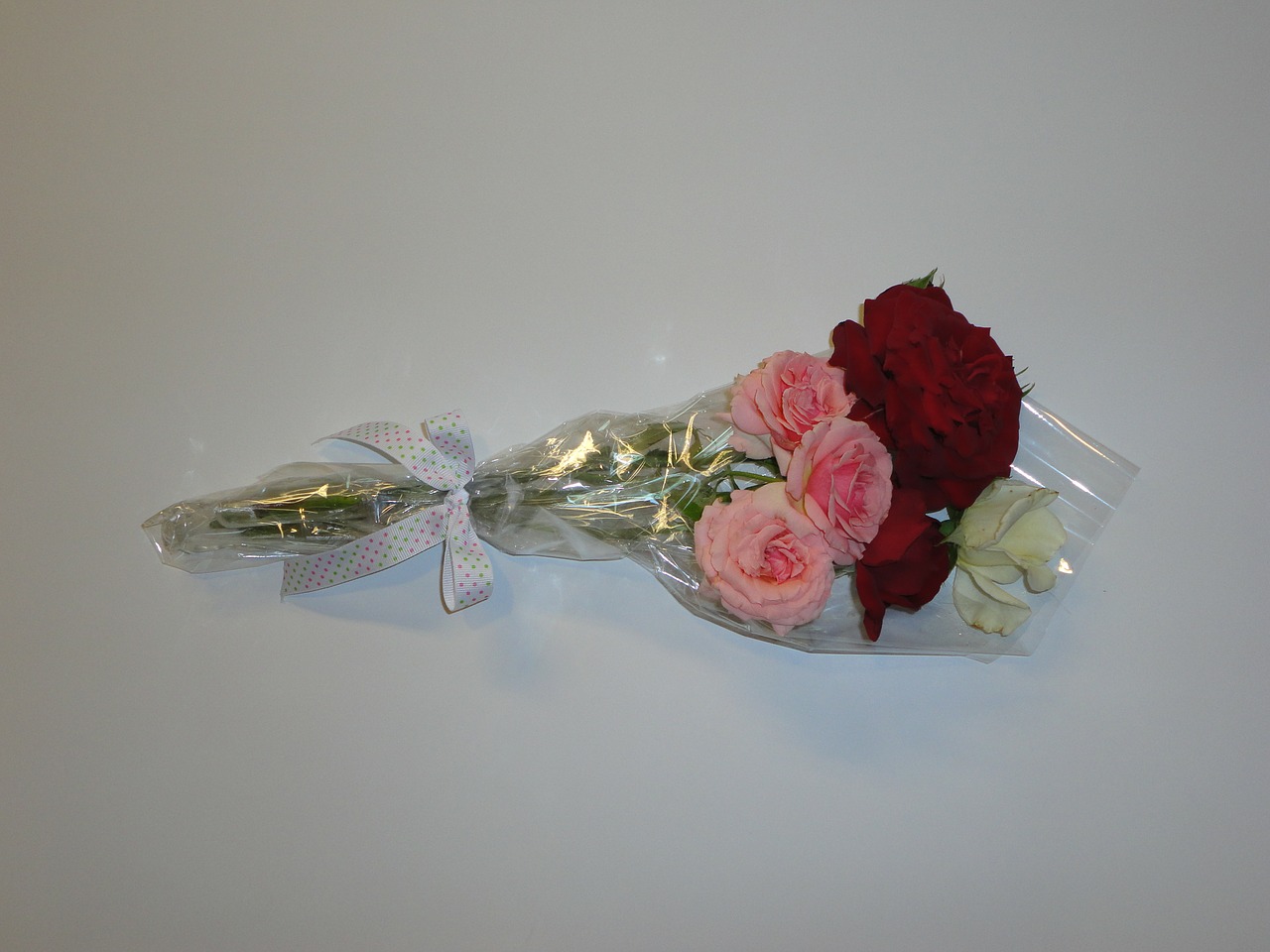roses flower bunch free photo