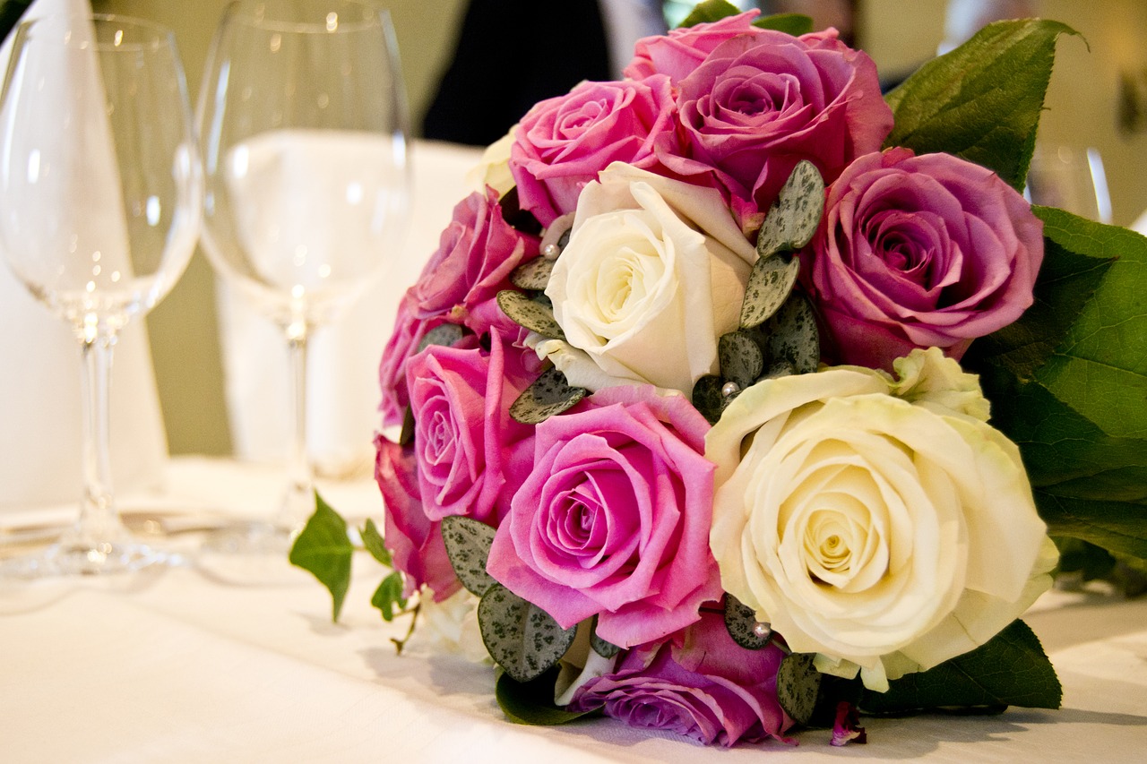 roses  bouquet  wedding free photo