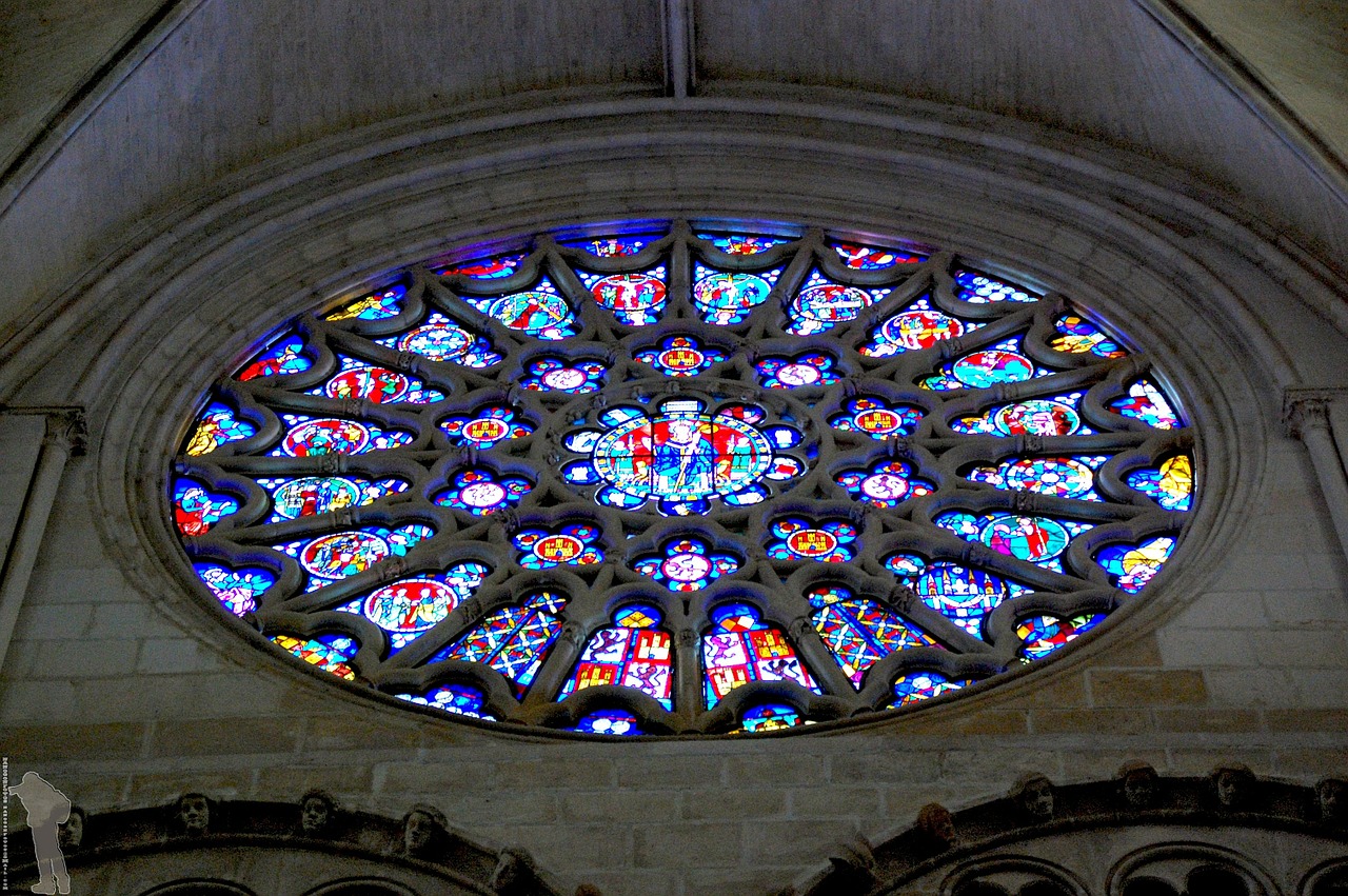 rosette cathedral art free photo