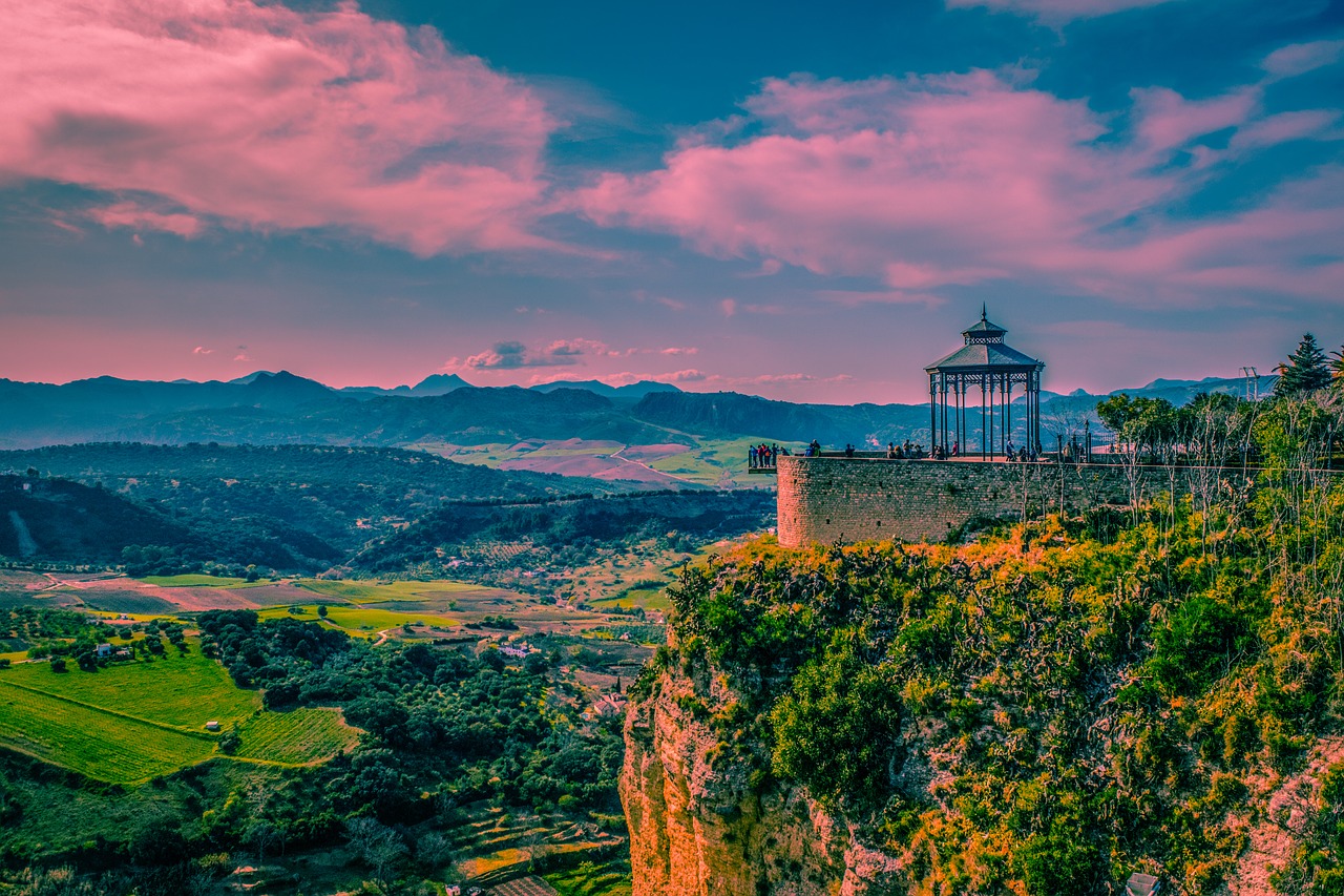 round  andalusia  sky free photo