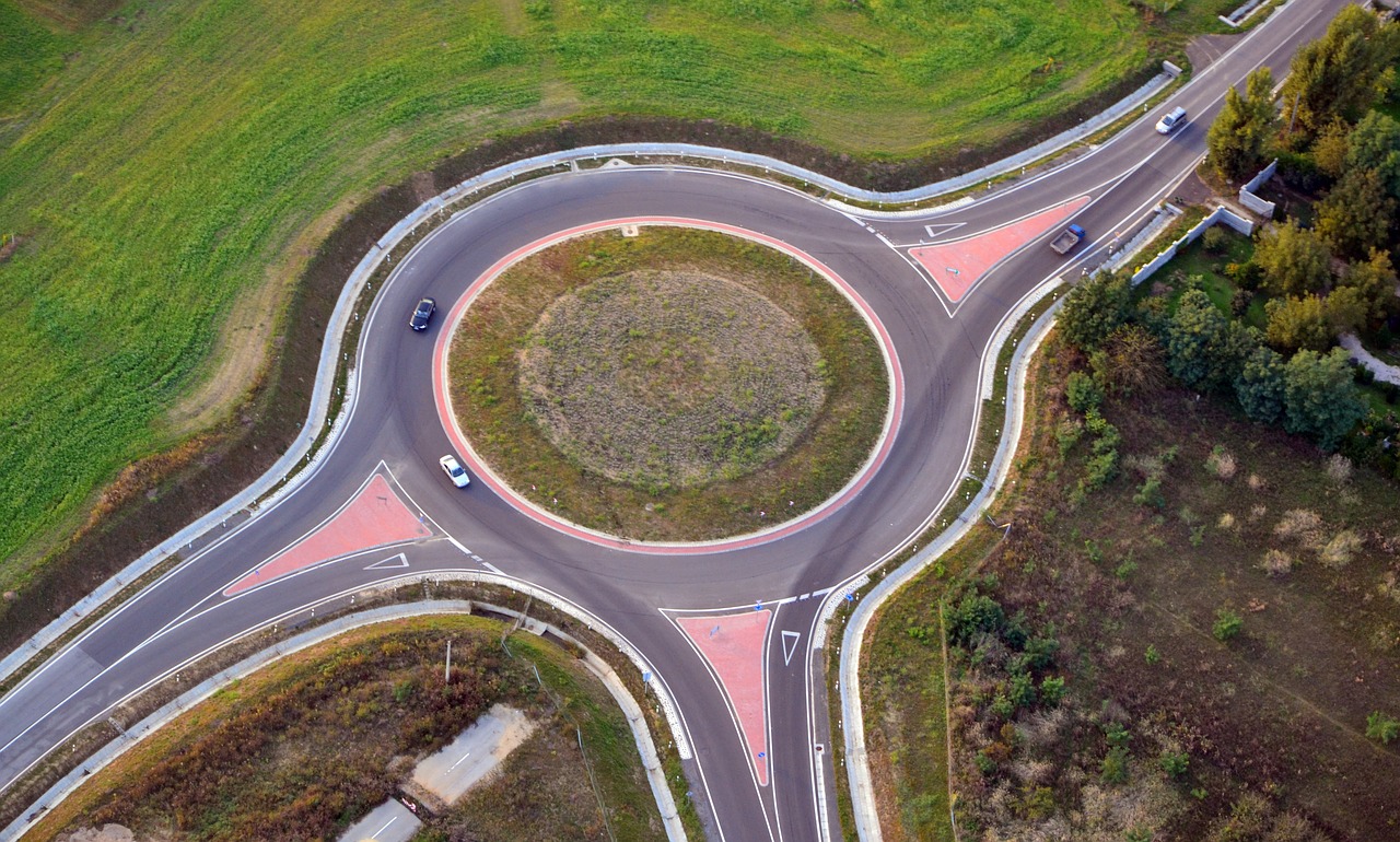 Download free photo of Roundabout,m60 motorway,péterpuszta,pecs,kökényi  road - from needpix.com