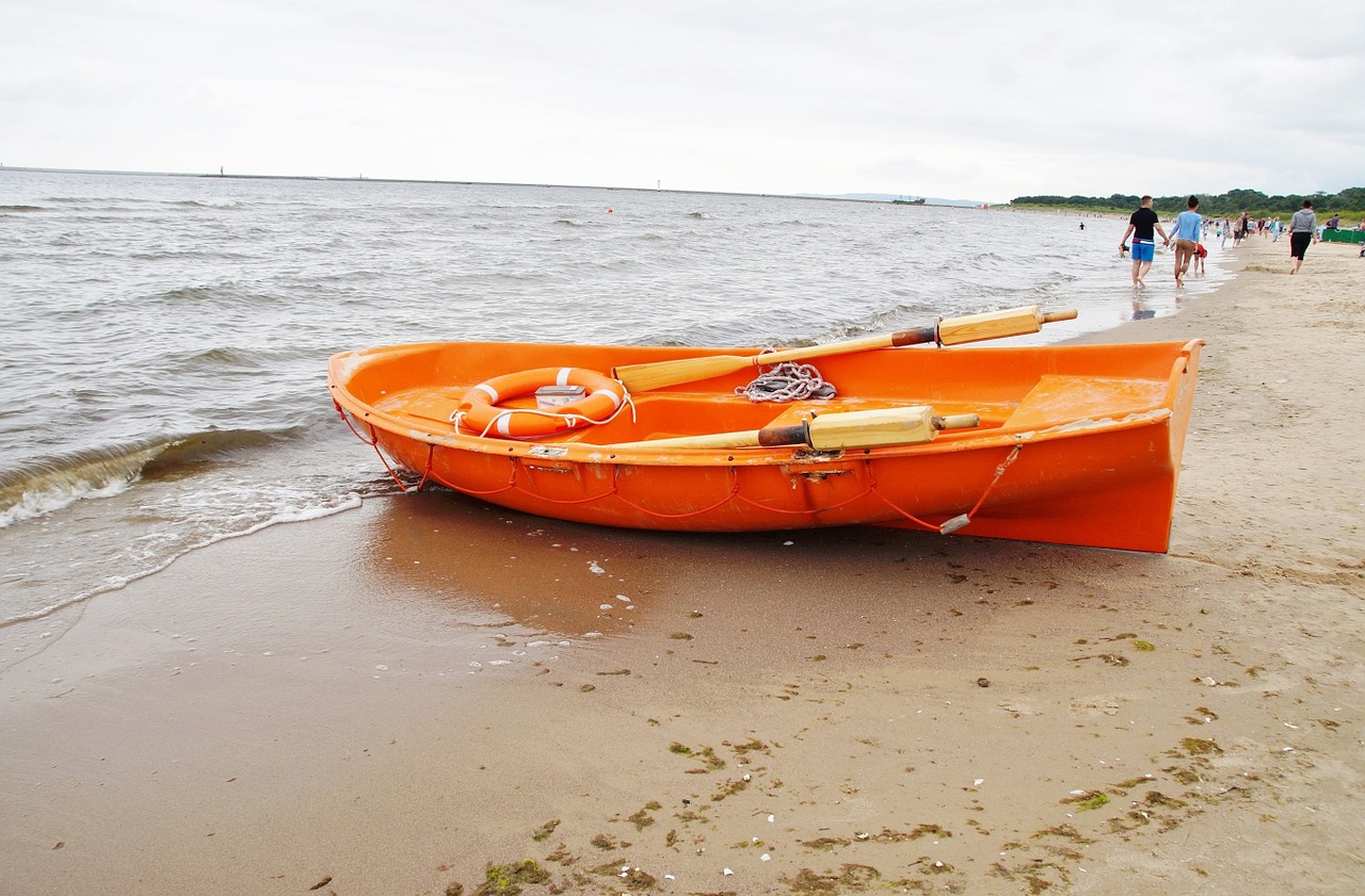 rowboat rescue patrol free photo