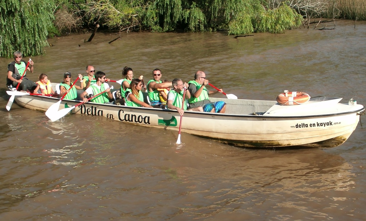 rowing canoe kayak free photo