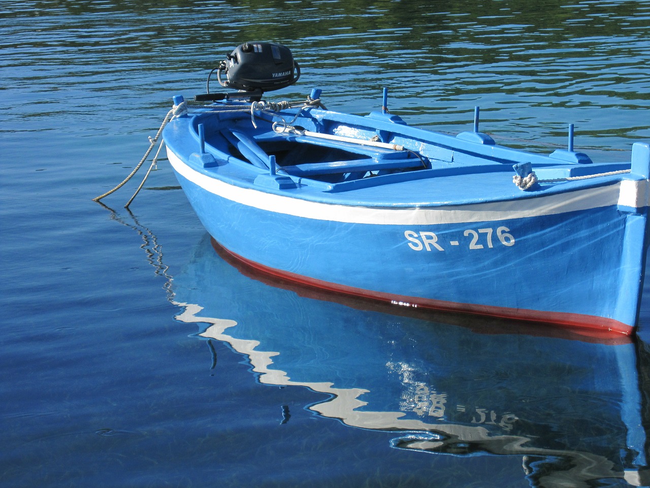 rowing boat wooden boat fishing free photo