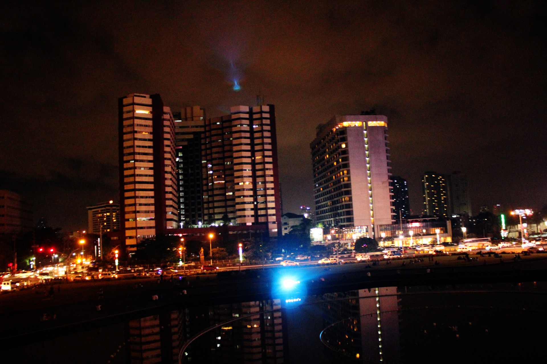 roxas boulevard at night night building free photo