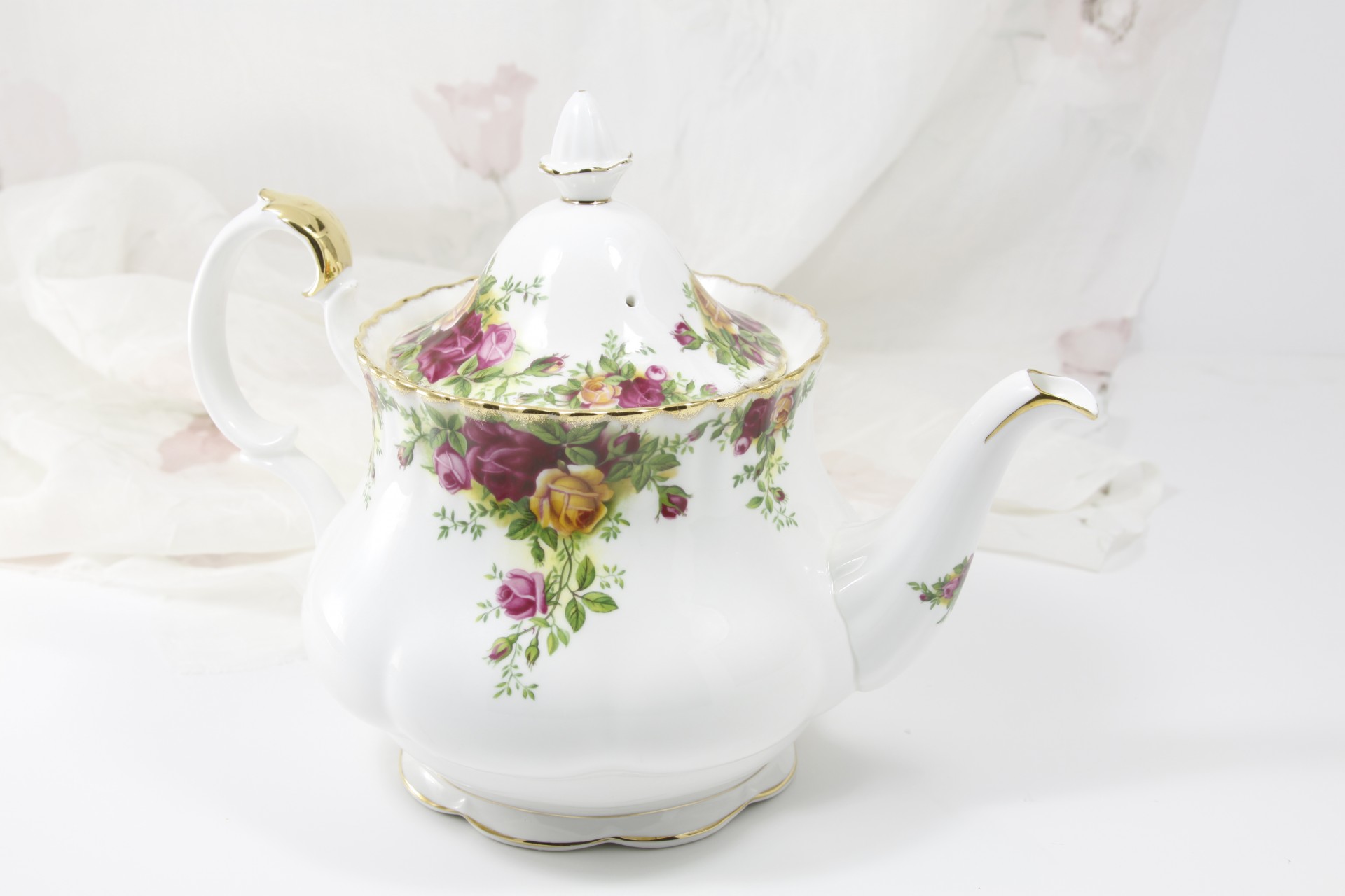 royal albert teapot free photo