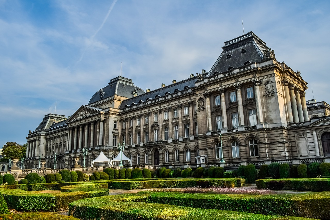 royal palace of brussels  architecture  buildings free photo