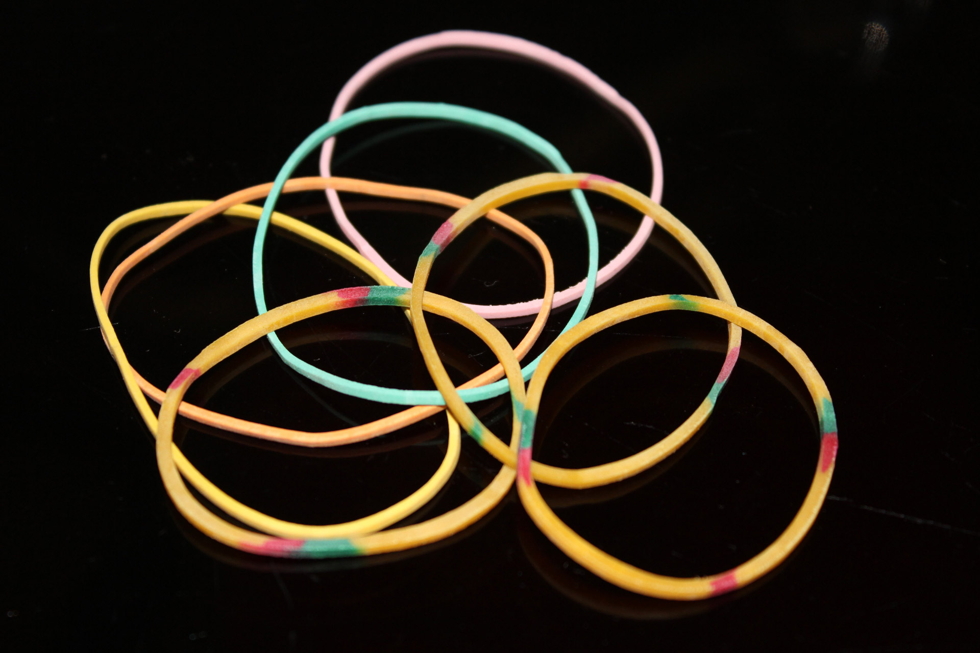 rubber-bands rubber object free photo