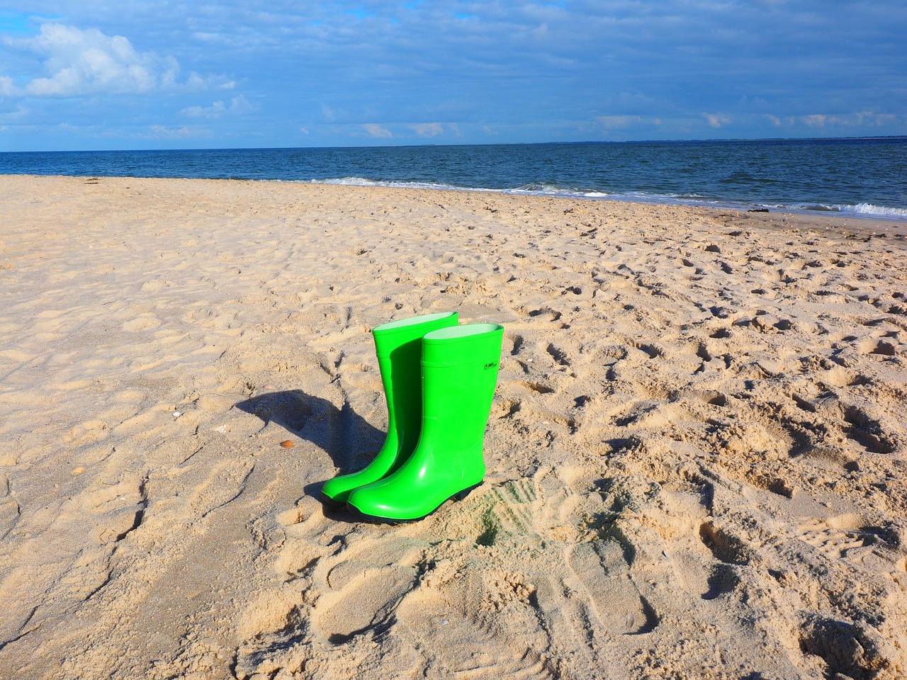 rubber boots boots green free photo