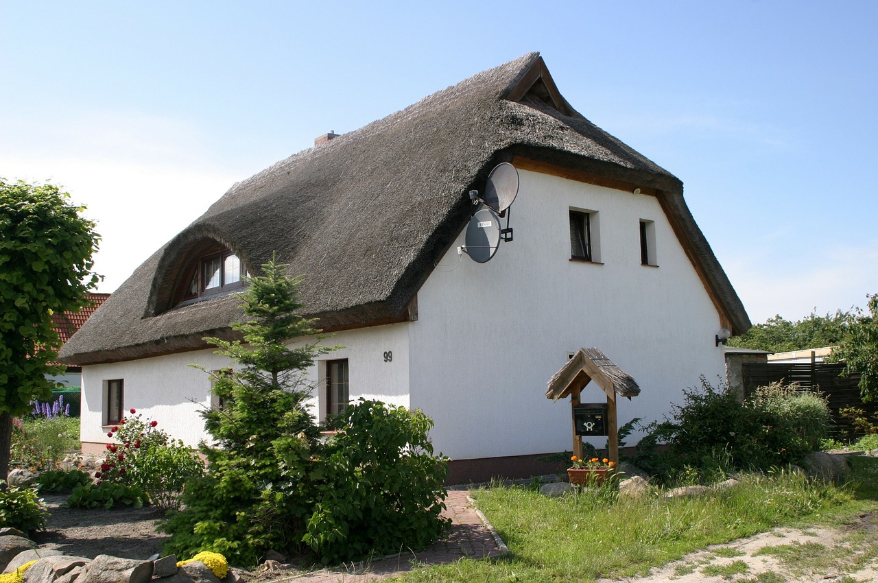 rügen island baltic sea thatched roof free photo