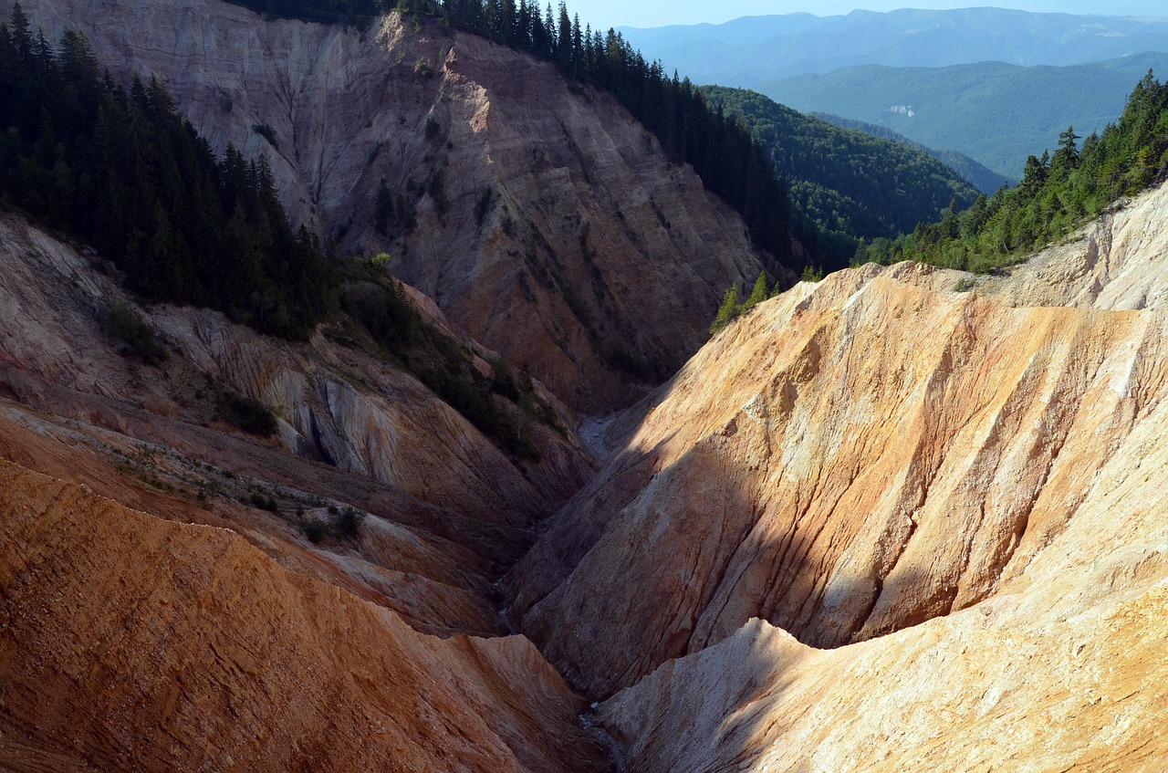 ruginoasa apuseni mountains mountain free photo