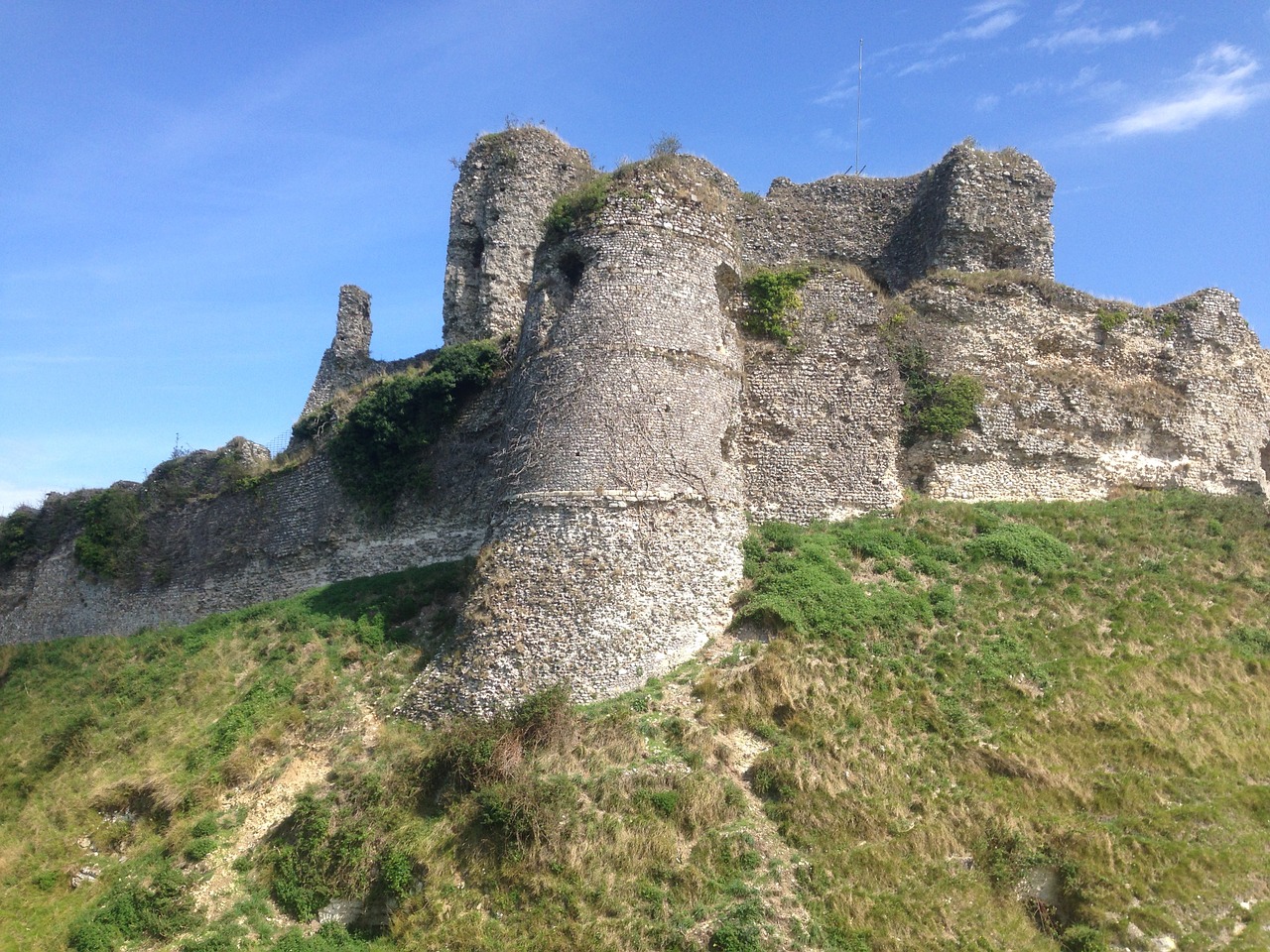 ruin castle france free photo